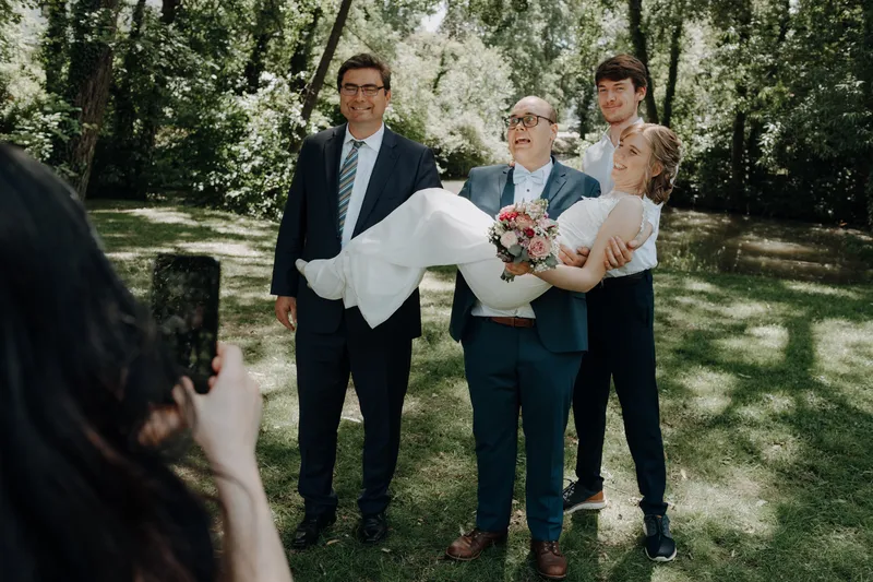 Ergebnisfoto Braut tragen